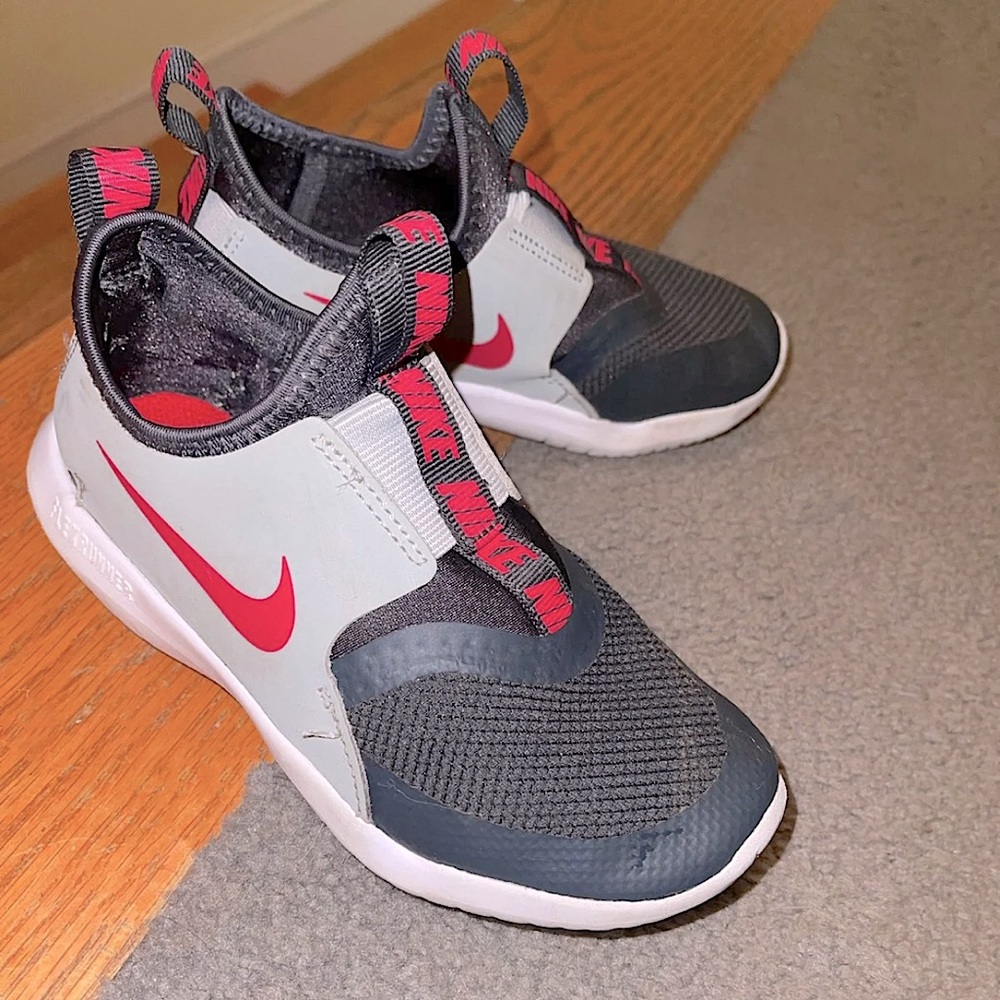 Nike Flexrunner Sneakers
